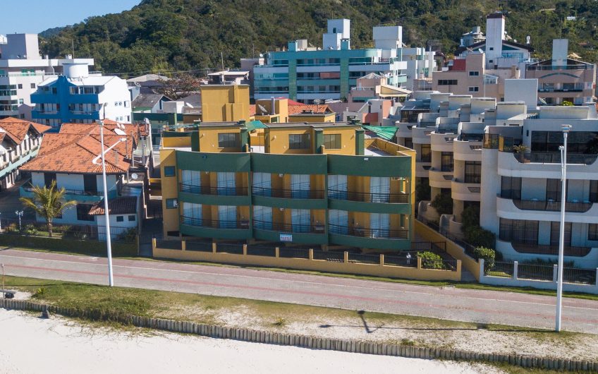 Apartamento de frente para o mar com 3 dormitórios – Residencial Leonardo, 101