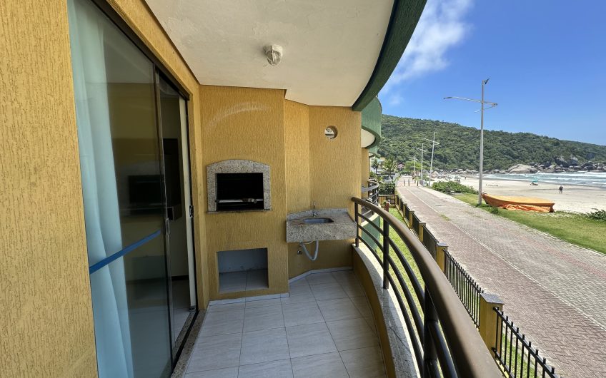Apartamento de 2 dormitórios frente mar em Bombas – Residencial Leonardo, 102