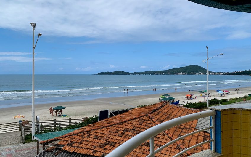 Apartamento frente mar na Praia de Bombas – Residencial Estrela do Mar, 06
